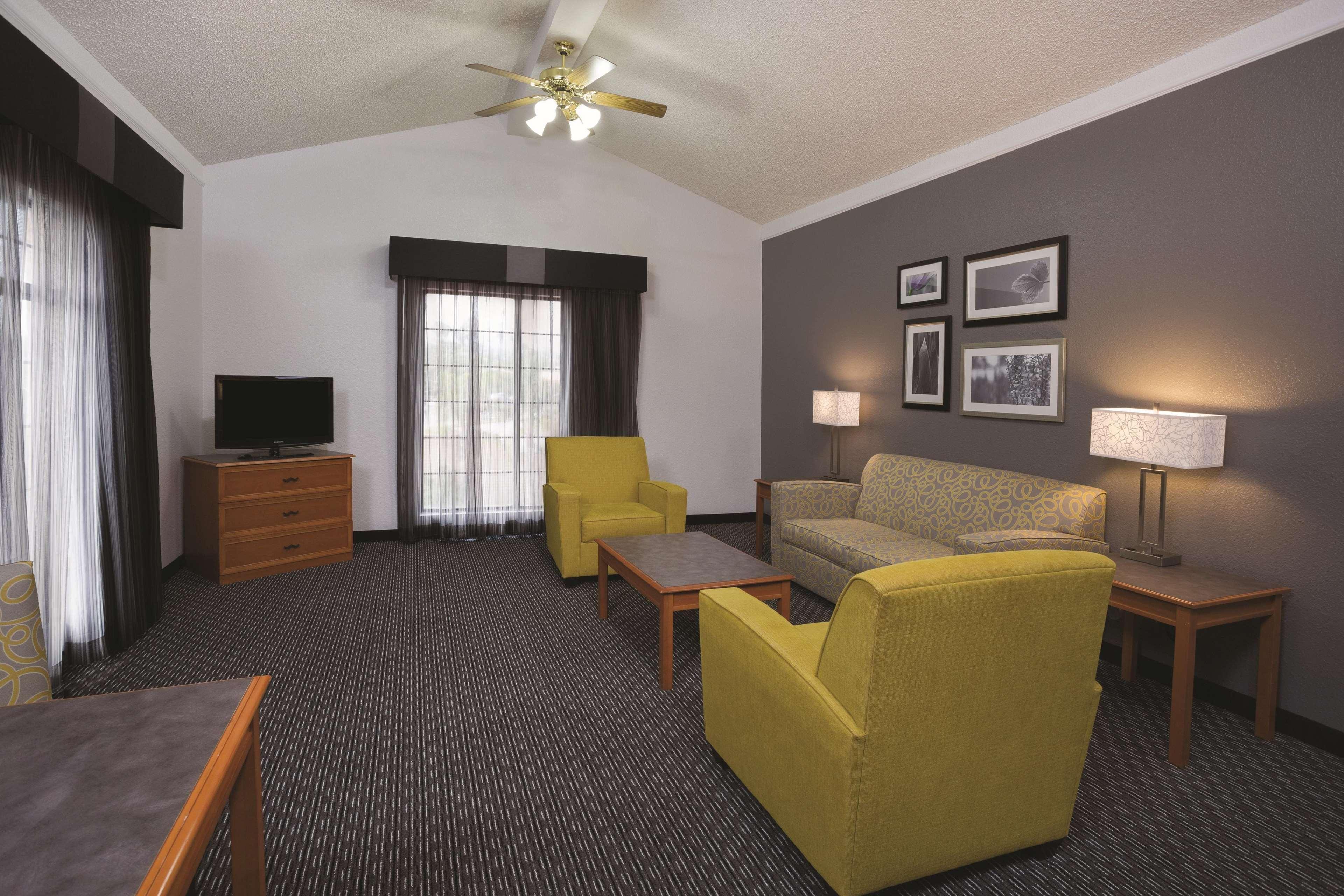 La Quinta Inn By Wyndham Ventura Exteriér fotografie
