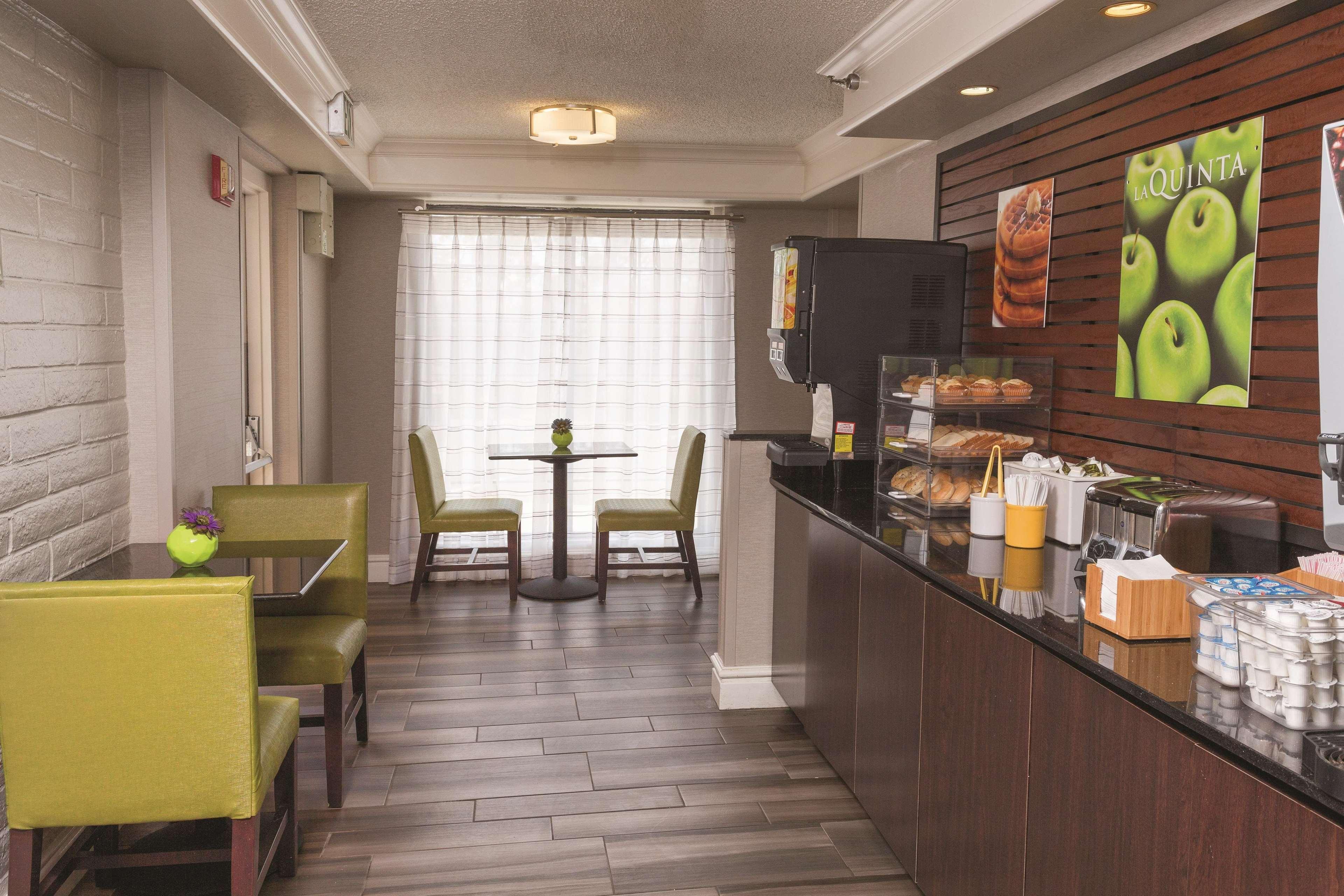 La Quinta Inn By Wyndham Ventura Exteriér fotografie