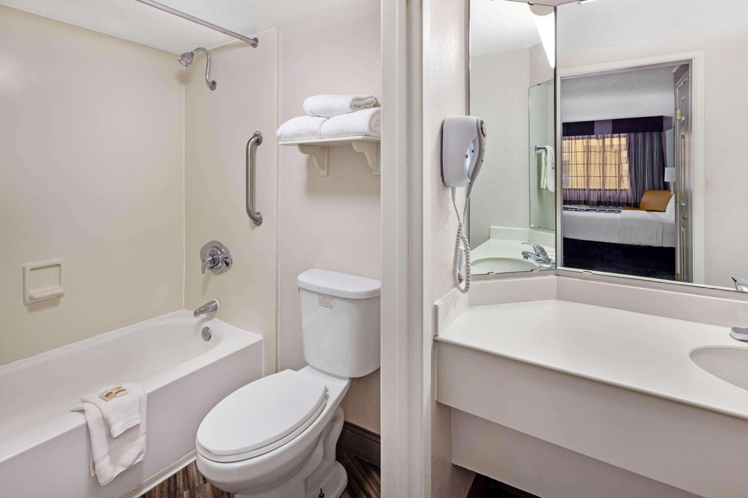 La Quinta Inn By Wyndham Ventura Exteriér fotografie
